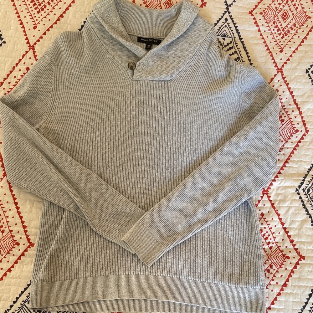 Banana Republic Light Gray Knit Sweater
